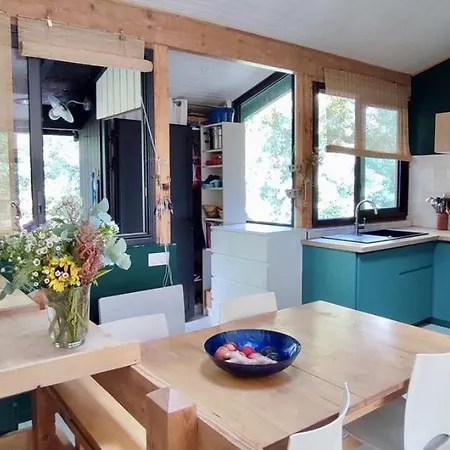 Tres Belle Maison En Bois,dans La Marina, 10pers, Au Bord De Leau Holiday home Lacanau