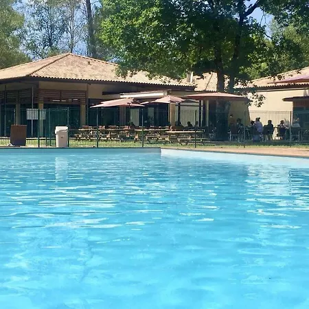 Tres Belle Maison En Bois,dans La Marina, 10pers, Au Bord De Leau Holiday home Lacanau