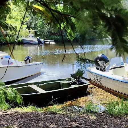 Casa vacanze Tres Belle Maison En Bois,dans La Marina, 10pers, Au Bord De Leau Lacanau